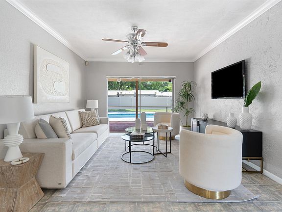5th image of 7320 NW 10 Place