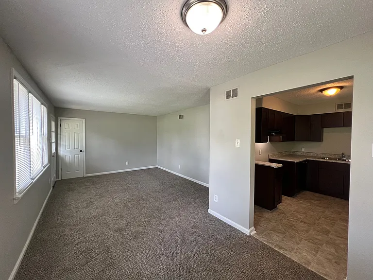 566 Jenson Rd — Photo 2