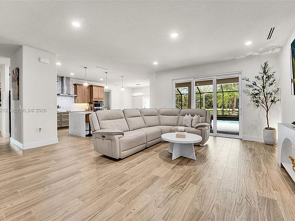 3rd image of 8025 Babcock St SE