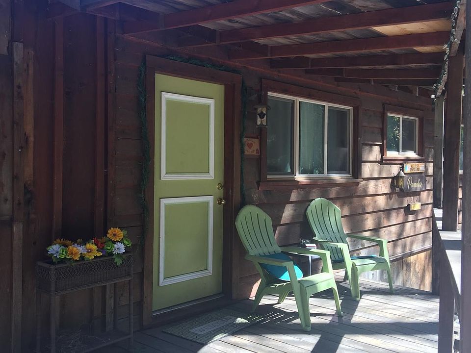 1st image of 23085 Strauch Dr
