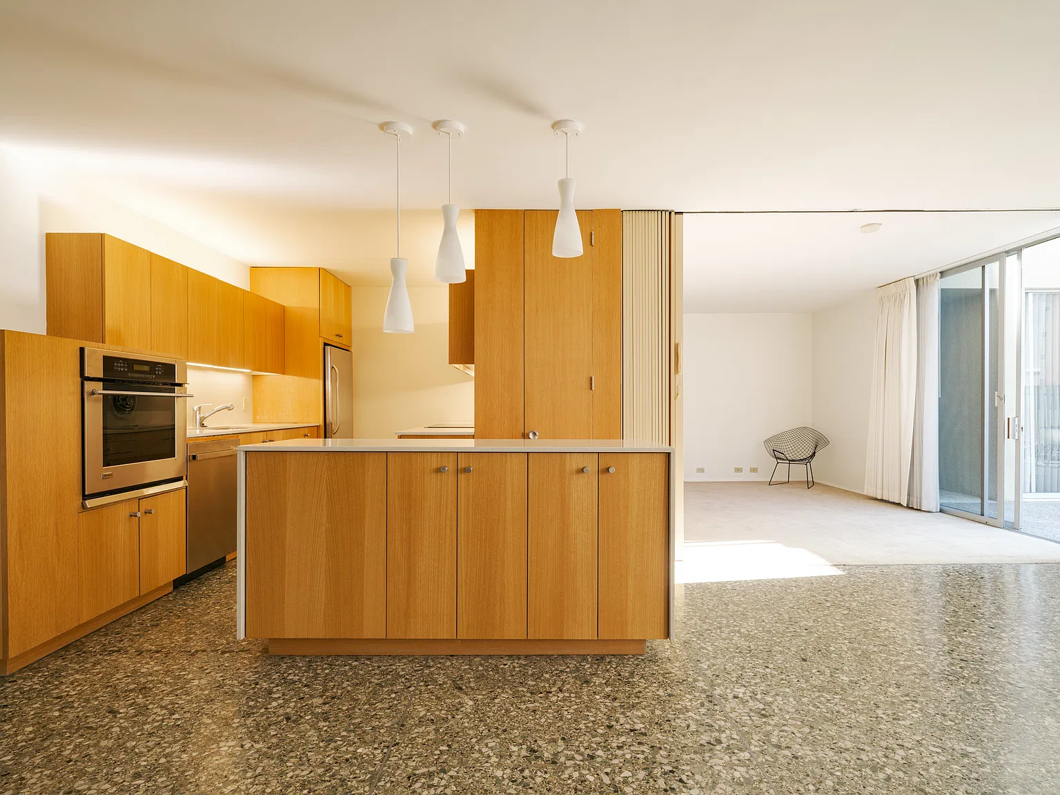 2 bed, 1057 sqft, $3,600 — Photo 4