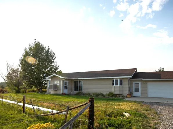 993 Lane 4, Powell, WY 82435