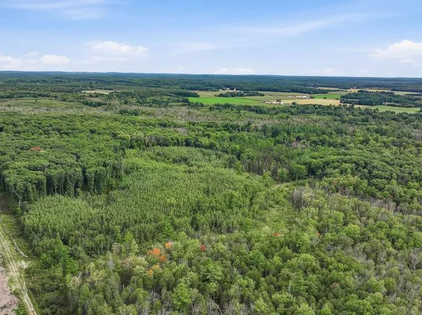 00 BEHNKE ROAD, Iola, WI 54945