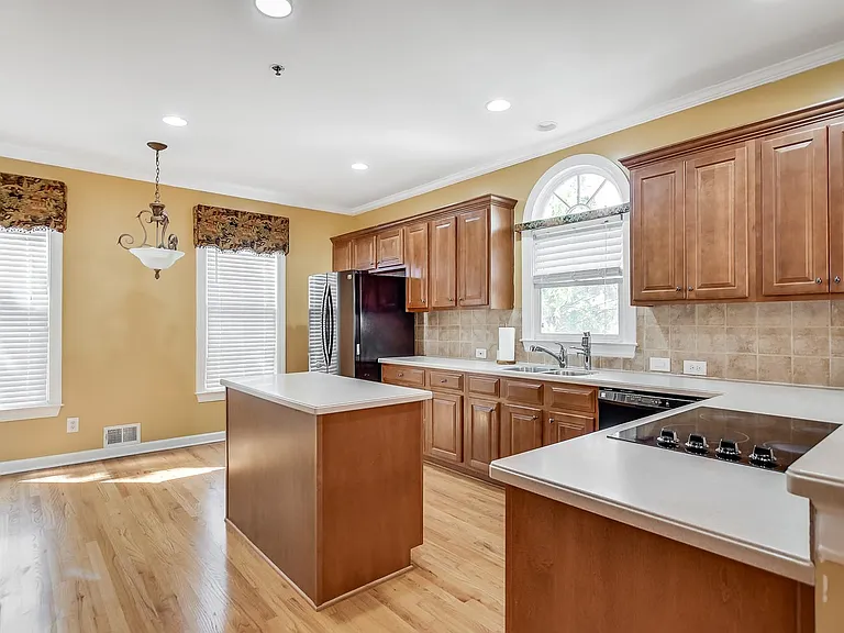 466 Vinings Estates Dr SE — Photo 7