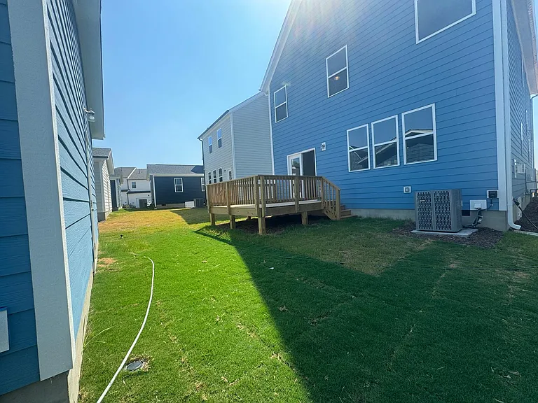 121 Broadwater Dr — Photo 24