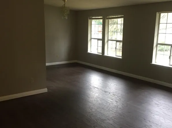 423 E T St SE, Olympia, WA 98501