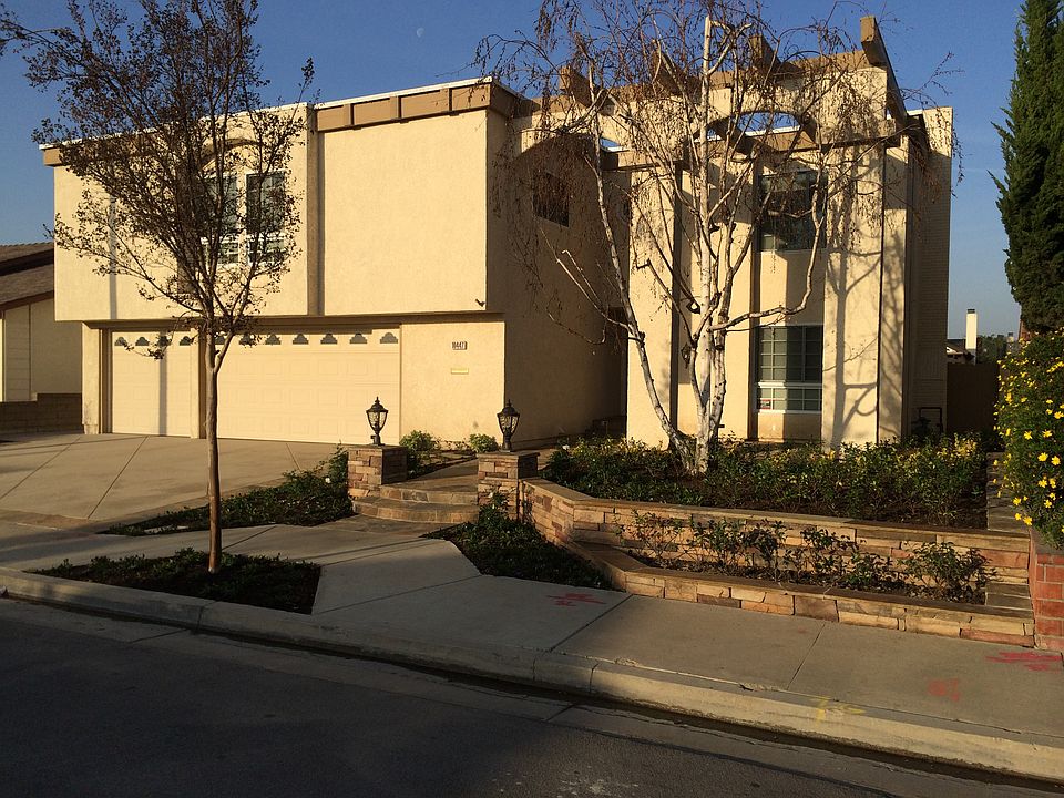 2nd image of 10447 Santa Clara St