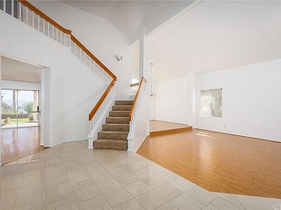 3rd image of 2431 Glenbush Cir