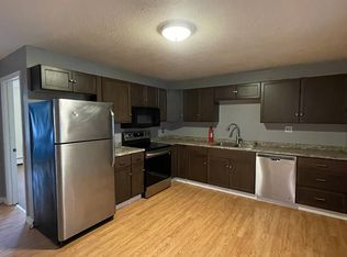 391 School St #4, Unity, ME 04988