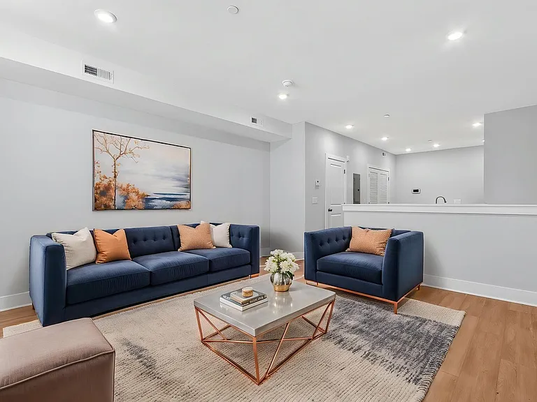 822 N 40th St — Photo 33