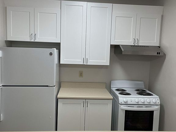 2nd image of 746 Laflin St #1360605