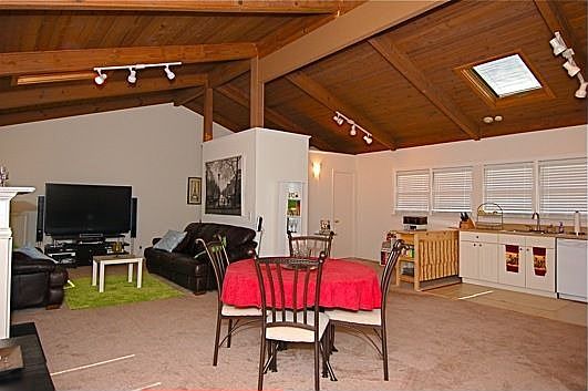 Great entertaining space with kitchen opening to great room 