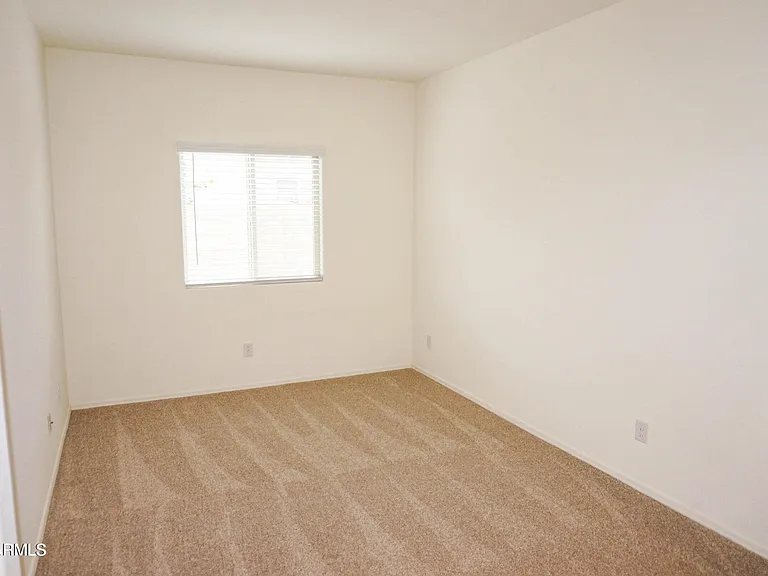 104 E Moonlight Trl — Photo 15