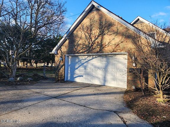 4th image of 4671 Valley Ridge Ct