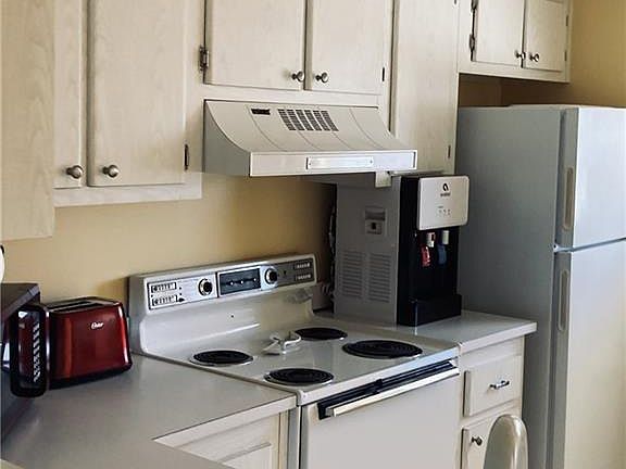 4th image of 3150 Binnacle DR #312