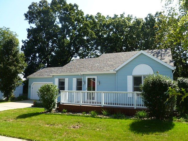 1st image of 2110 Spring Hill Dr