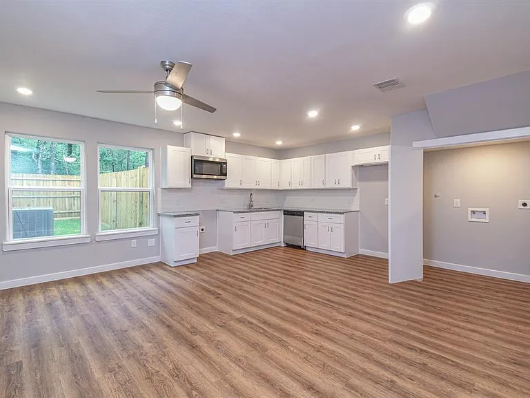 6008 Wedgefield St #A — Photo 3