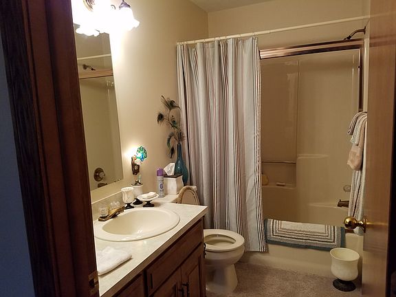 3rd image of 1434 5th St SE