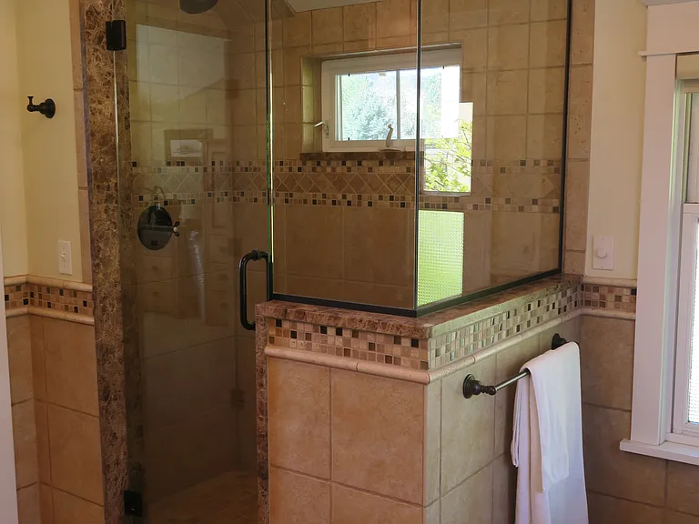 2335 Panorama Ave — Photo 14