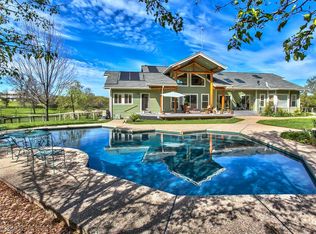 21211 McCourtney Rd, Grass Valley, CA 95949