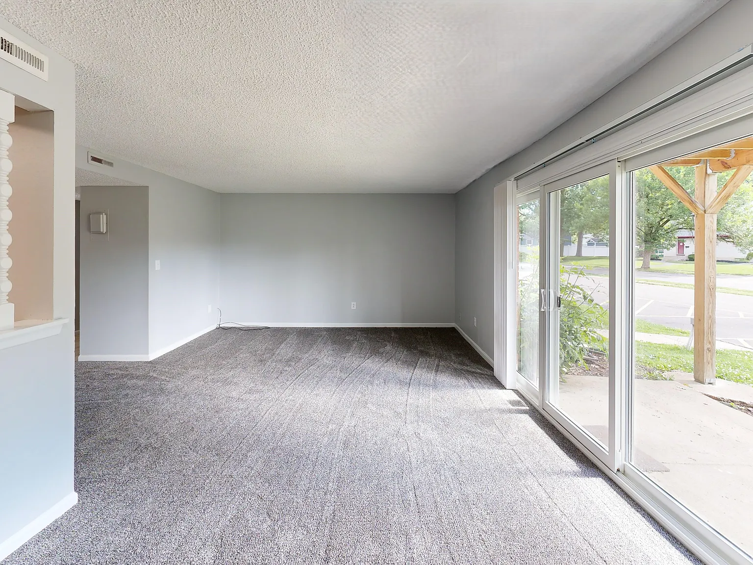 Fountainview East Apartments — Photo 3