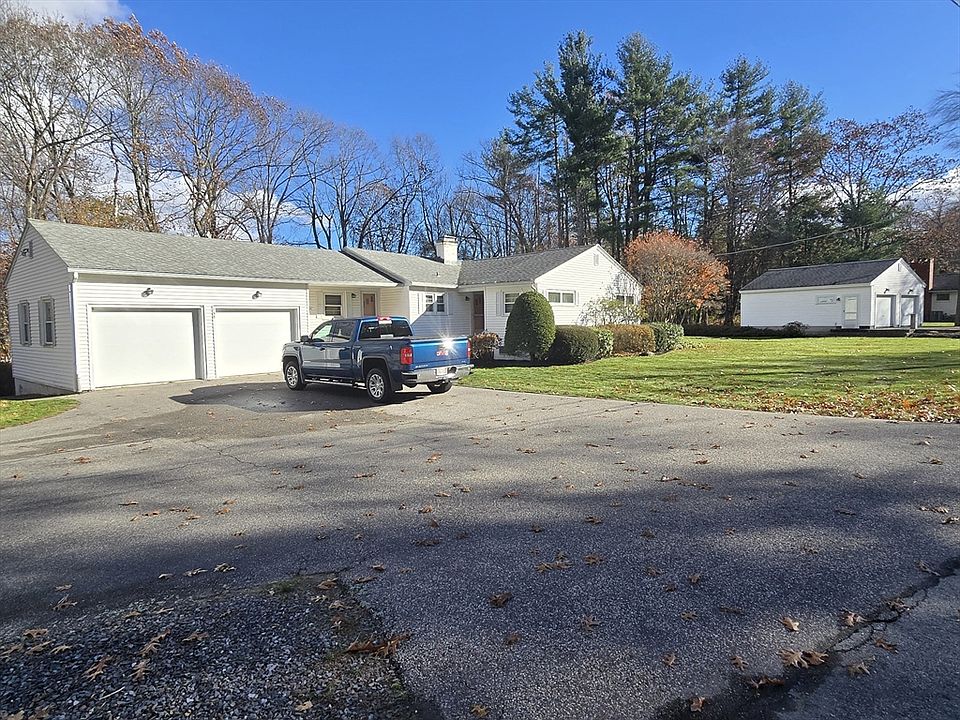 1st image of 168 Twinbrooke Dr
