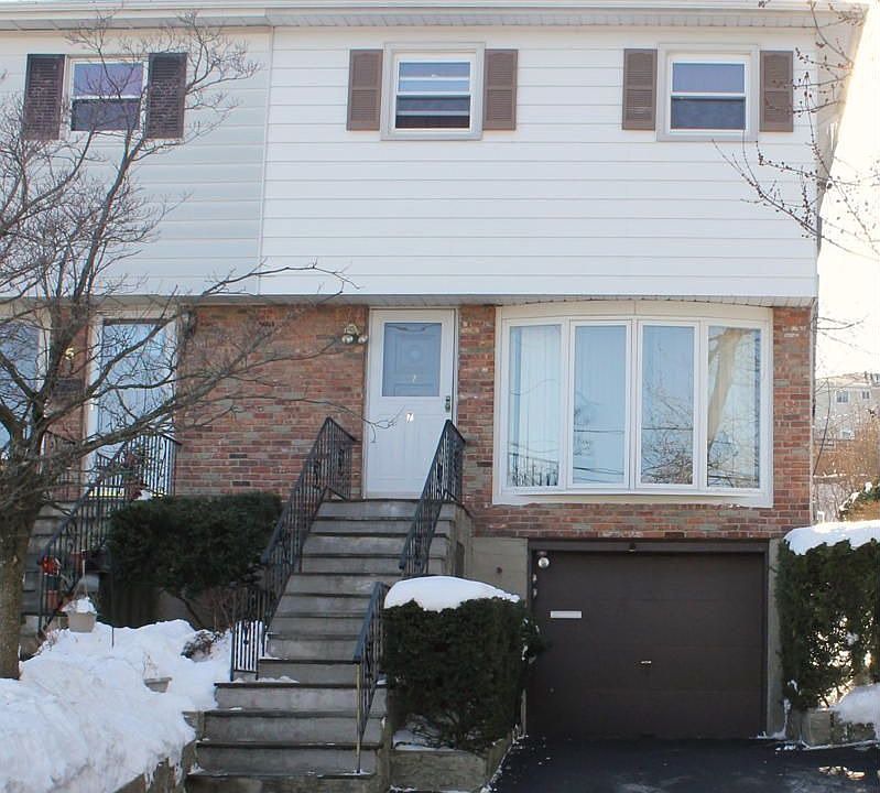 1st image of 7 Regina Pl