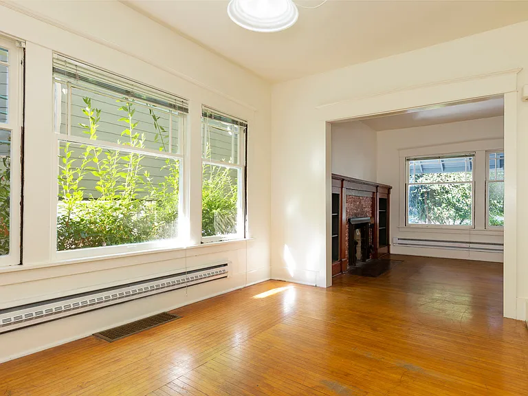 Evanston Apartments - Located on the north side of Fremont — Photo 28