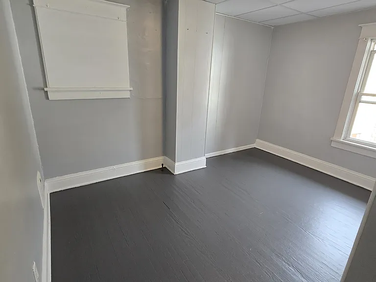 425 Monroe St #4 — Photo 9