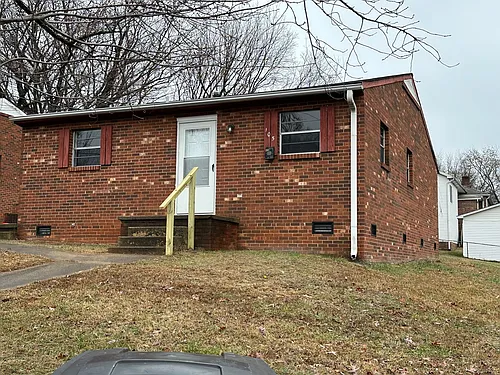 105 N Cleveland Ave Photo 1