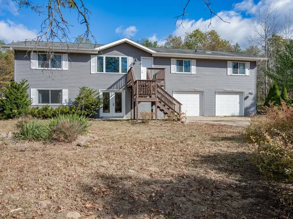 W1889 Eileen Ln, Lyndon Station, WI 53944