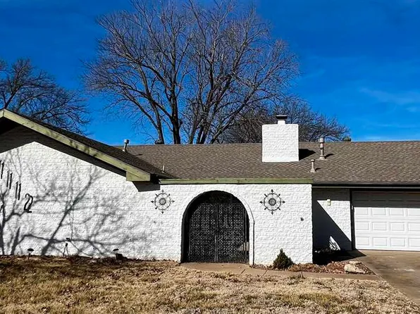 1112 Rosedale Dr, Ponca City, OK 74604