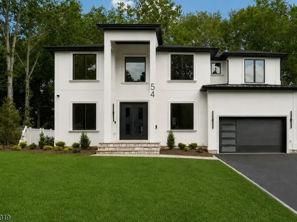 54 Martin Rd, Livingston, NJ 07039