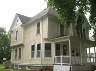 622 S Center St, Geneseo, IL 61254