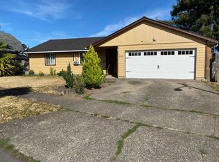 3128 Woodleaf St NE, Salem, OR 97305
