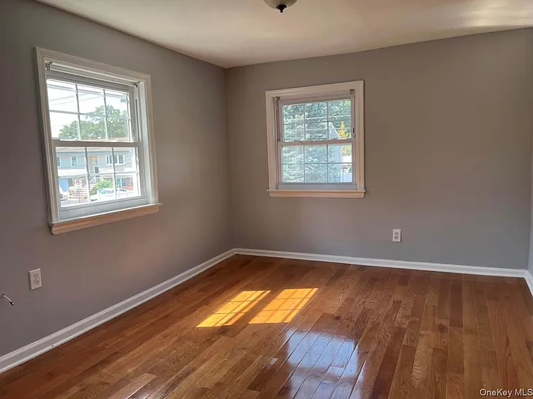 1539 Park Ave — Photo 12