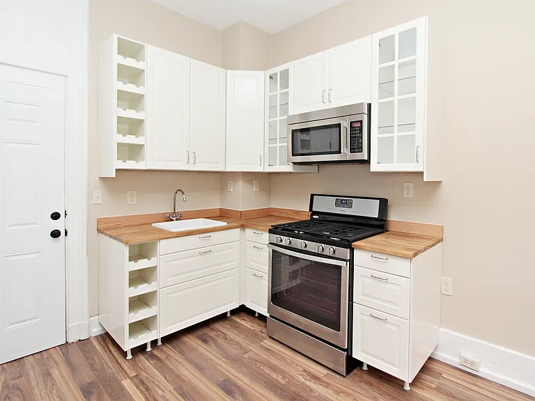 147 E Clifton Ave #3 — Photo 2