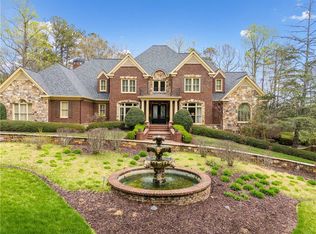 912 Lenora Dr NW, Kennesaw, GA