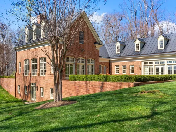 269 Blue Springs Ln, Charlottesville, VA 22903
