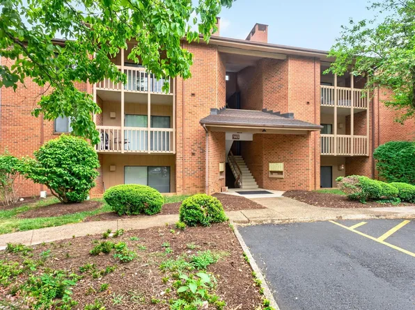 143 Green Turtle Ln APT 6, Charlottesville, VA 22901