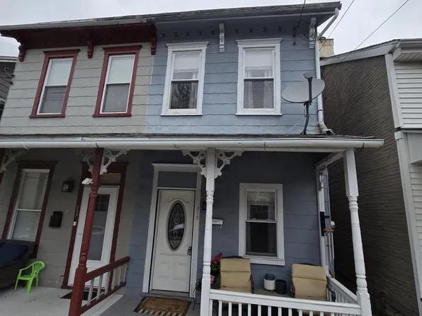 315 W High St, Womelsdorf, PA 19567