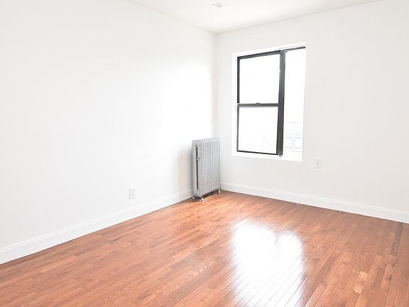 3rd image of 701 W 179th St APT 58