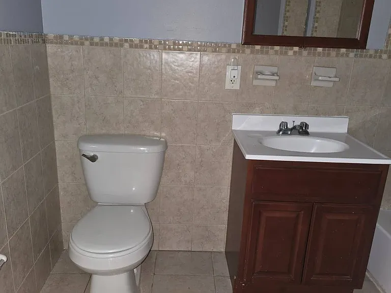 808 22nd St #1AA — Photo 3