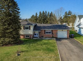 2246 Richardson St, Innisfil, ON L9S1G5