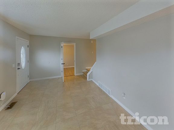 2nd image of 2320 Bruno Cir