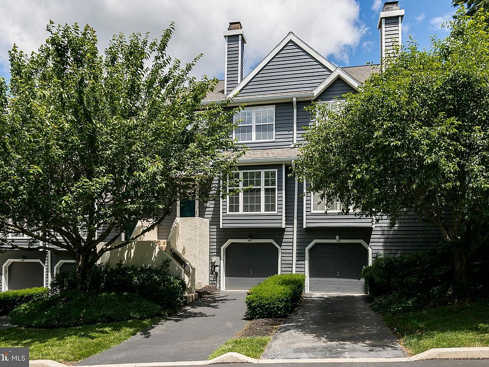 1st image of 303 Driftwood Ln