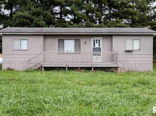 9569 Curry Chapel Rd, Rushville, IL 62681