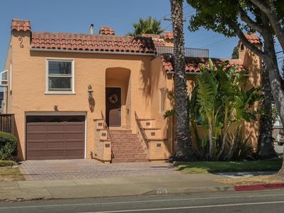 700 Howard Ave, Burlingame, CA, 94010