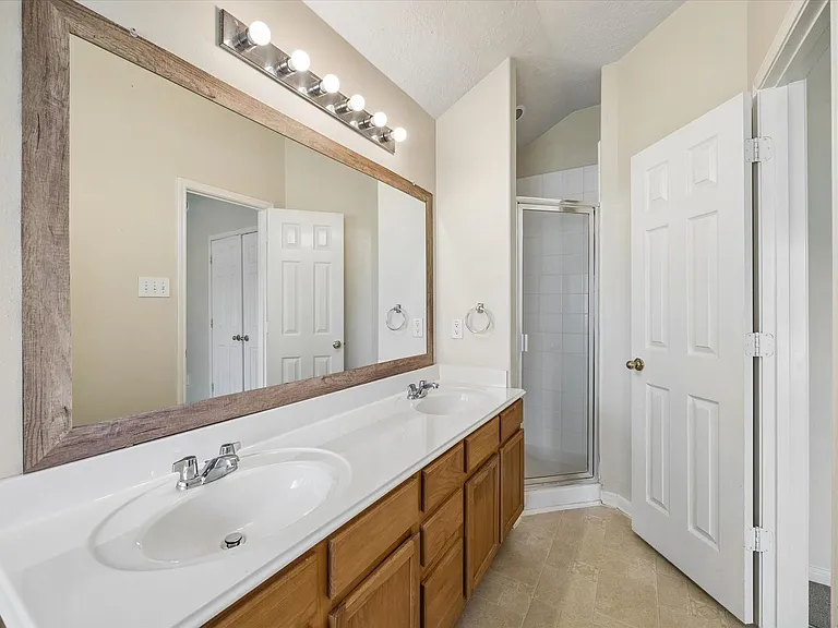 8022 Indian Desert Dr — Photo 13