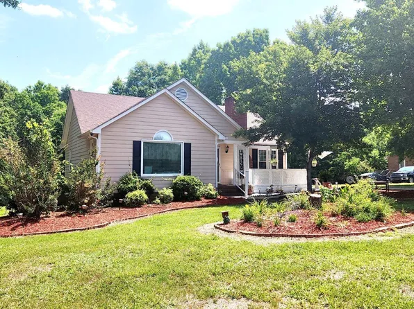 614 Station Dr, Monroe, NC 28110